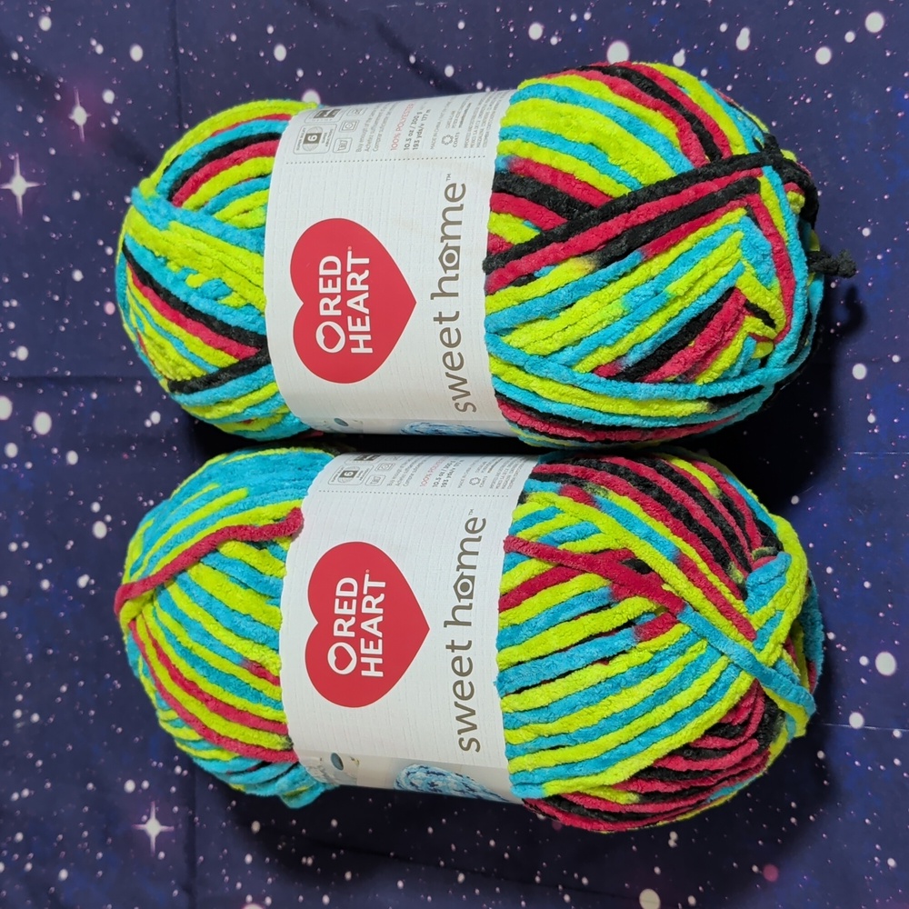 RARE! 2 New Skeins Red Heart Sweet Home Blanket Yarn NWT Blacklight Discontinued